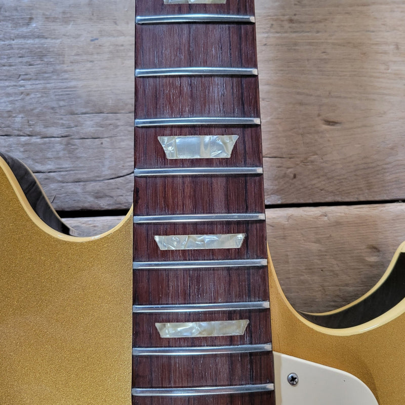 Gibson Les Paul Signature Bass – Vintage Gold Finish, Semi - Hollow Body 1974 - Mahar's Vintage Guitars