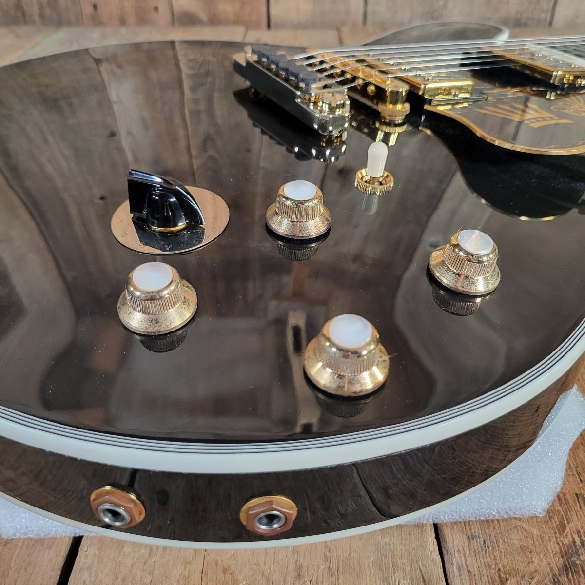 Gibson Lucille 80th Birthday 2005 27 of 80 Made MINT - Mahar's Vintage Guitars