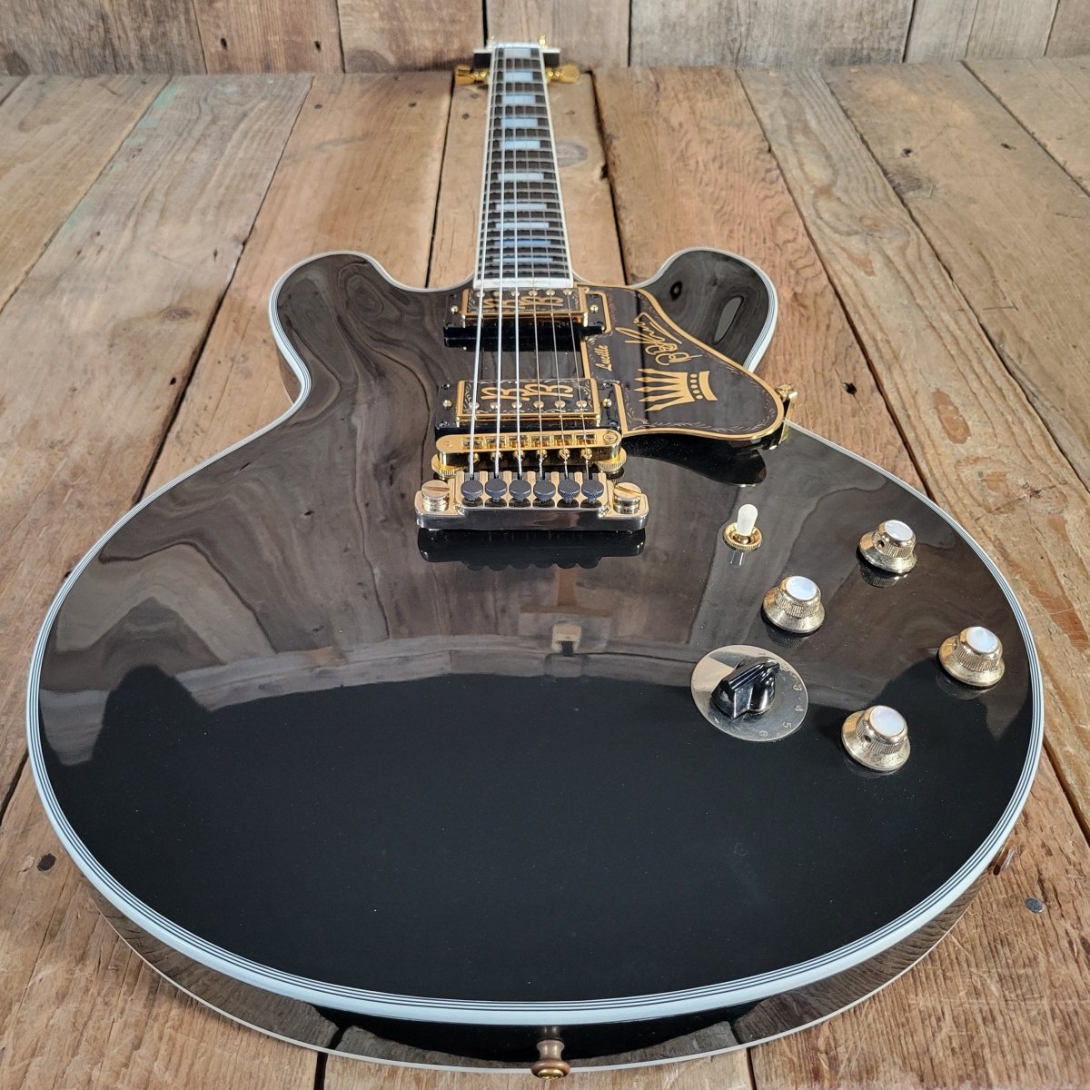 Gibson Lucille 80th Birthday 2005 27 of 80 Made MINT - Mahar's Vintage Guitars