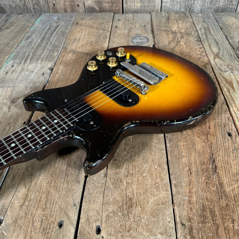 Gibson Melody Maker D 1962 or 1963 Sunburst - Mahar's Vintage Guitars