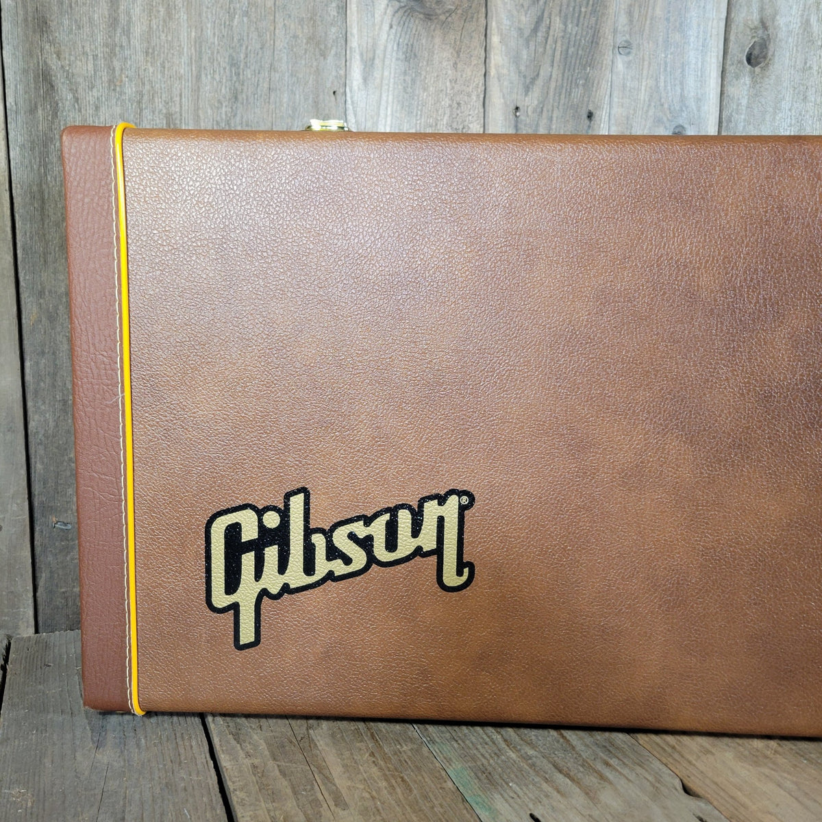 Gibson Non Reverse Thunderbird Bass Case 2020s - Mahar's Vintage Guitars