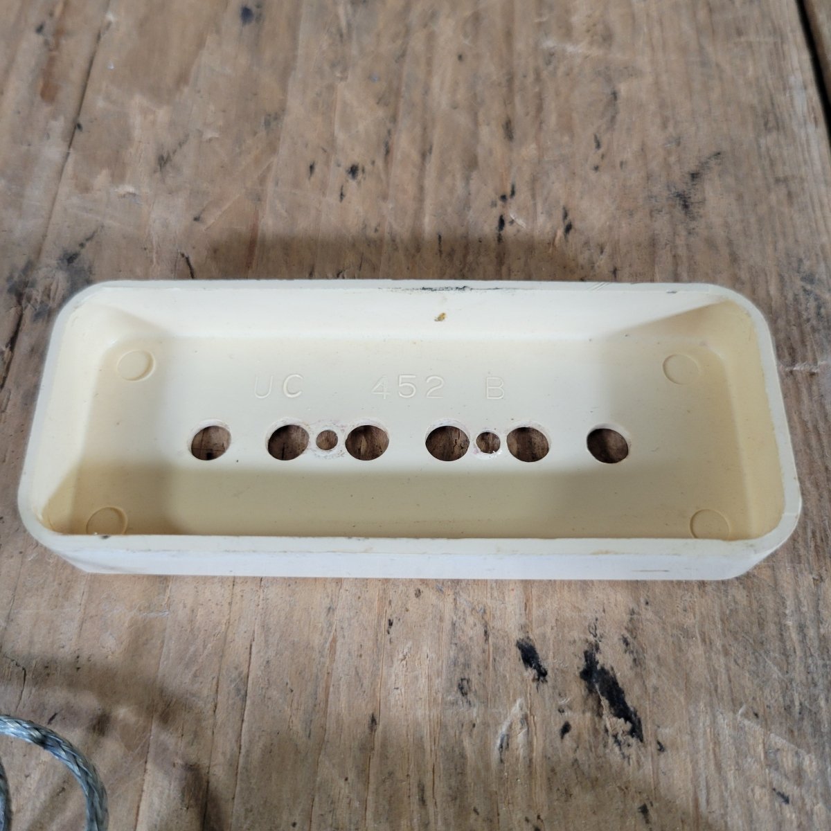 Gibson P - 90 Soapbar Pickup 1950s–1960s w/ Original UC - 452B Butyrate Cover — Kalamazoo - Mahar's Vintage Guitars