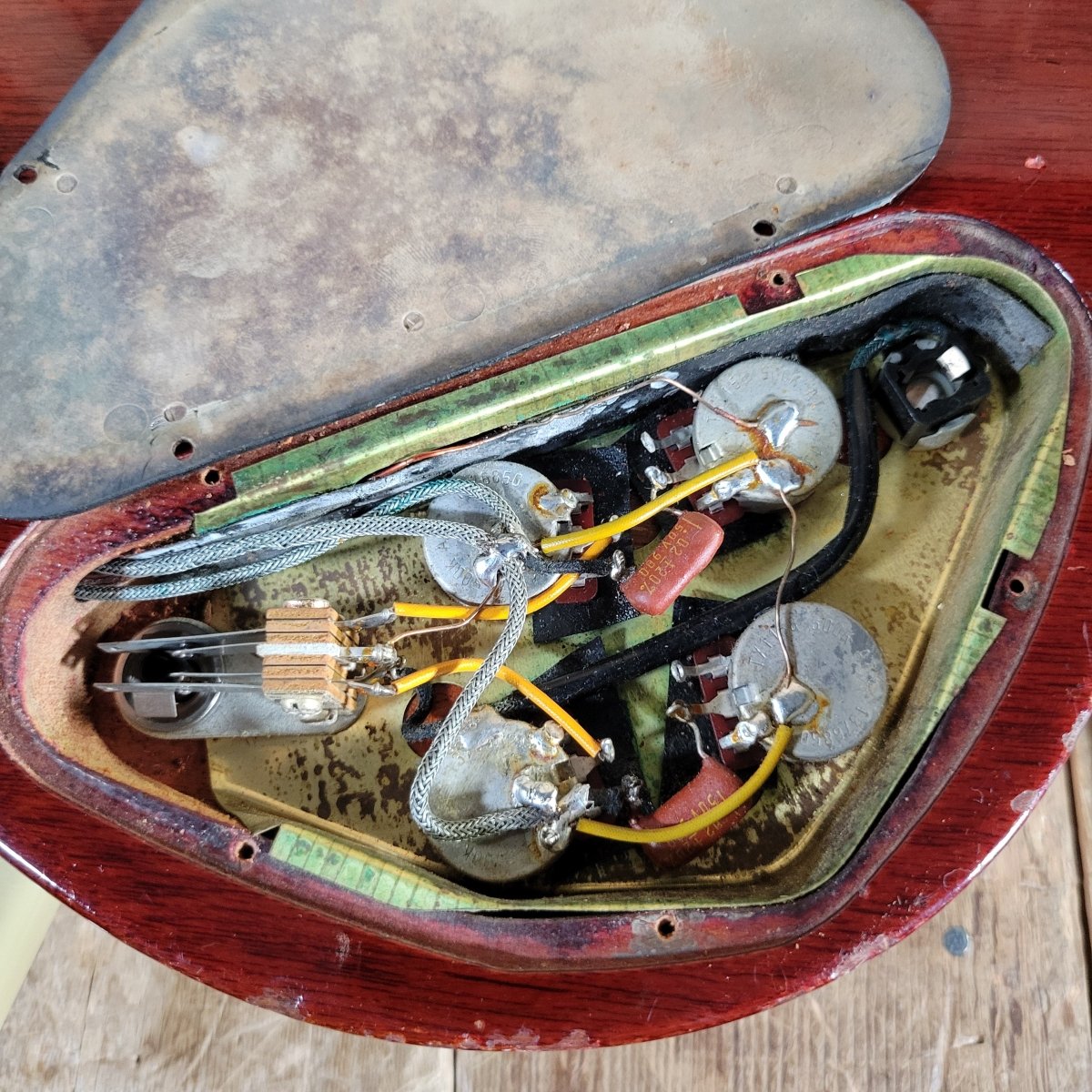 Gibson SG Special 1968 Large Pickguard | Mahar's Vintage Guitars