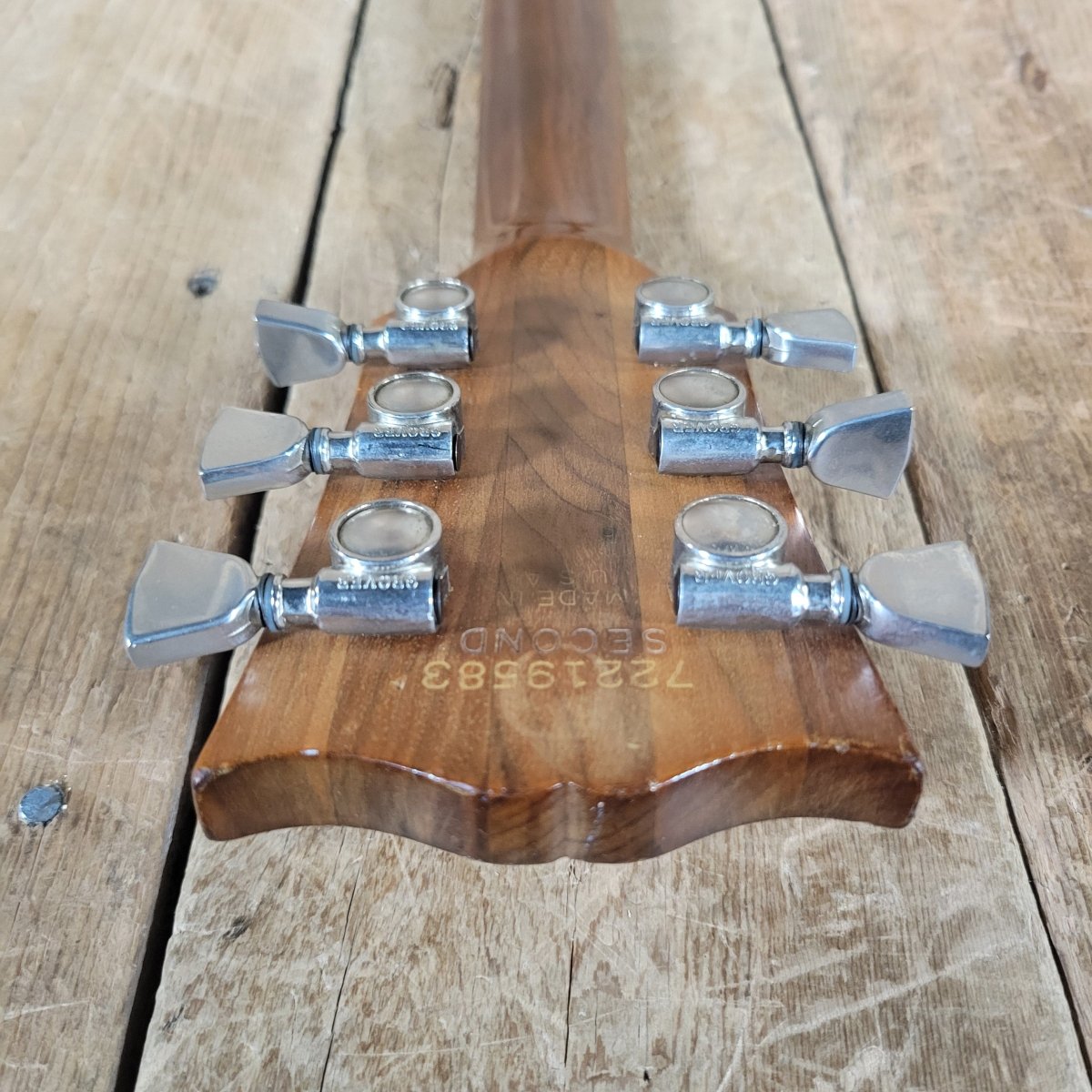 Gibson “The SG” 1979 – Original Chainsaw Case, Vintage Walnut Finish - Mahar's Vintage Guitars