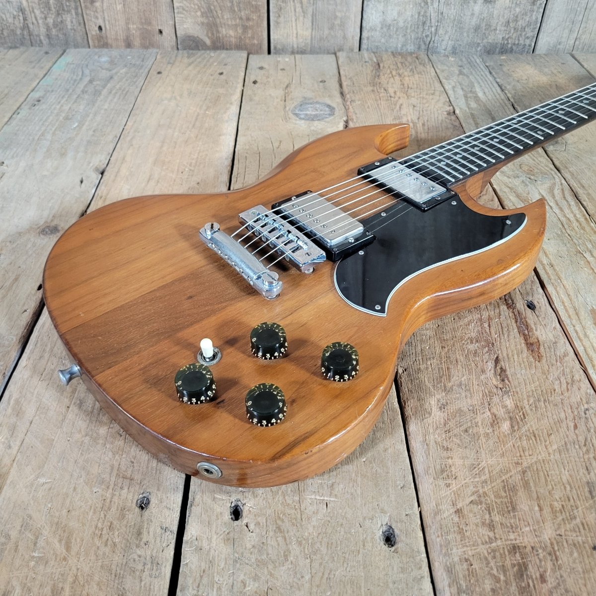 【希少】Gibbon SG タイプ エレキギター ヴィンテージ 1979 Gibson The SG (Firebrand) Walnut Natural | Mahar's Vintage