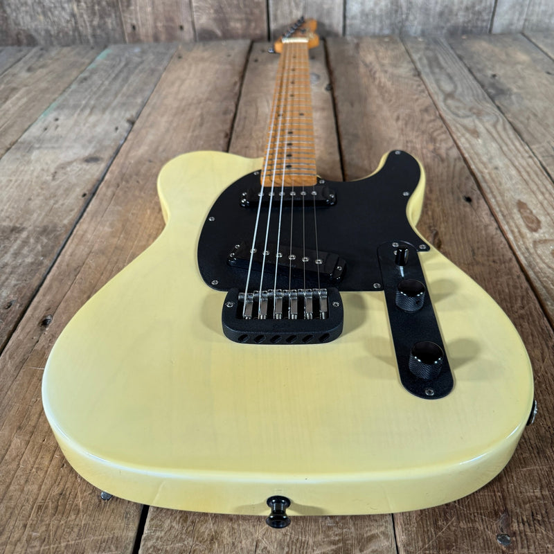 G&L ASAT Special Blonde Leo Fender with case and warranty card 1988 - Mahar's Vintage Guitars