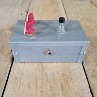 Godbout 1977 Compressor Pedal DIY Germanium Transistors 18V - Mahar's Vintage Guitars