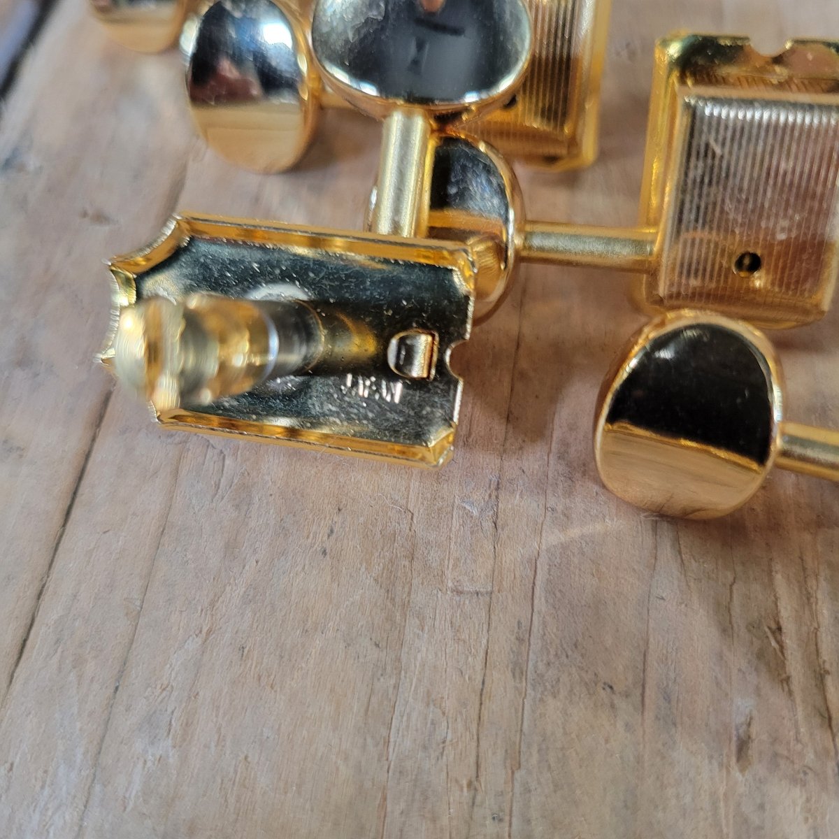 Gotoh Gold Locking Tuners SD Tuning Machines Stratocaster Telecaster With Screws - Mahar's Vintage Guitars