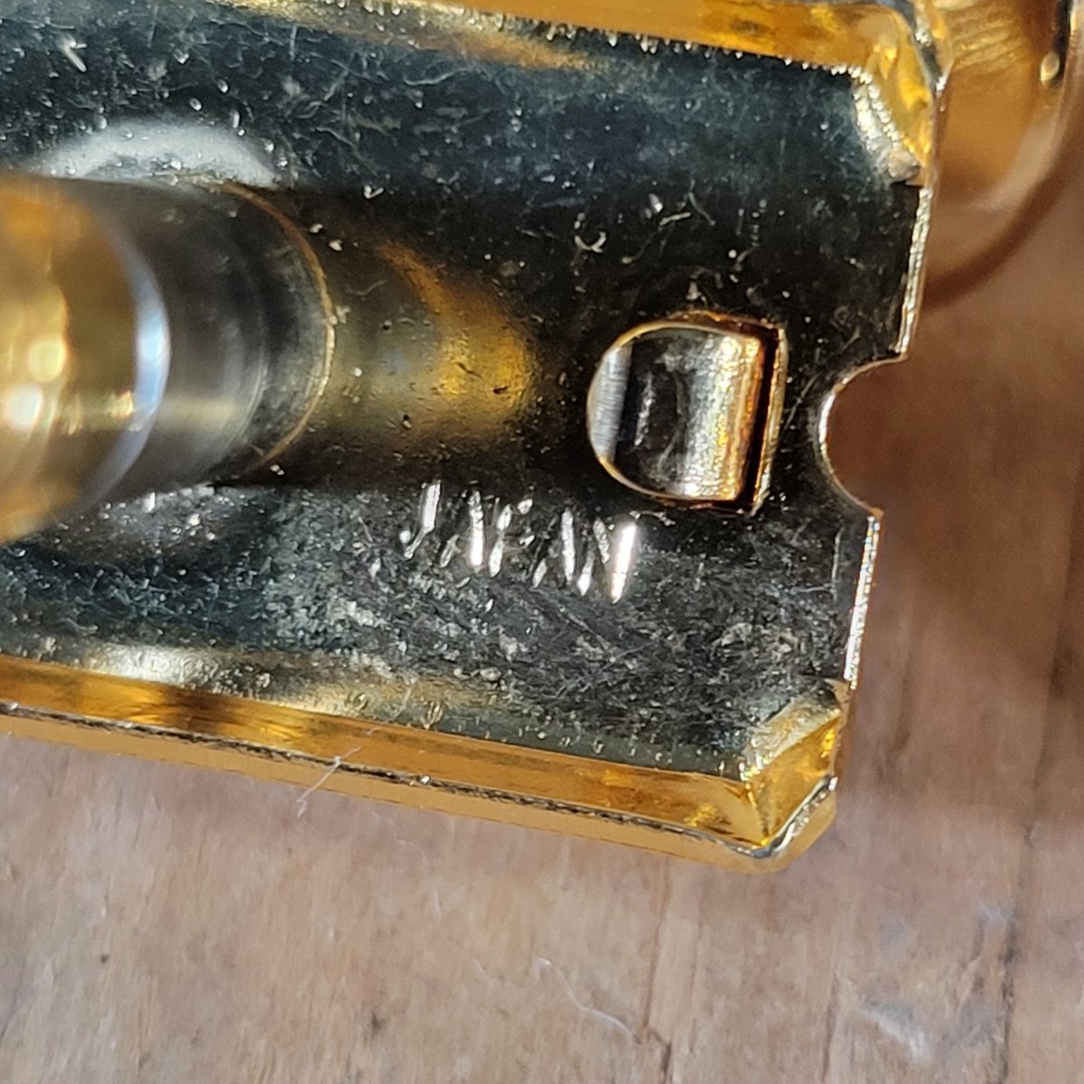 Gotoh Gold Locking Tuners SD Tuning Machines Stratocaster Telecaster With Screws - Mahar's Vintage Guitars