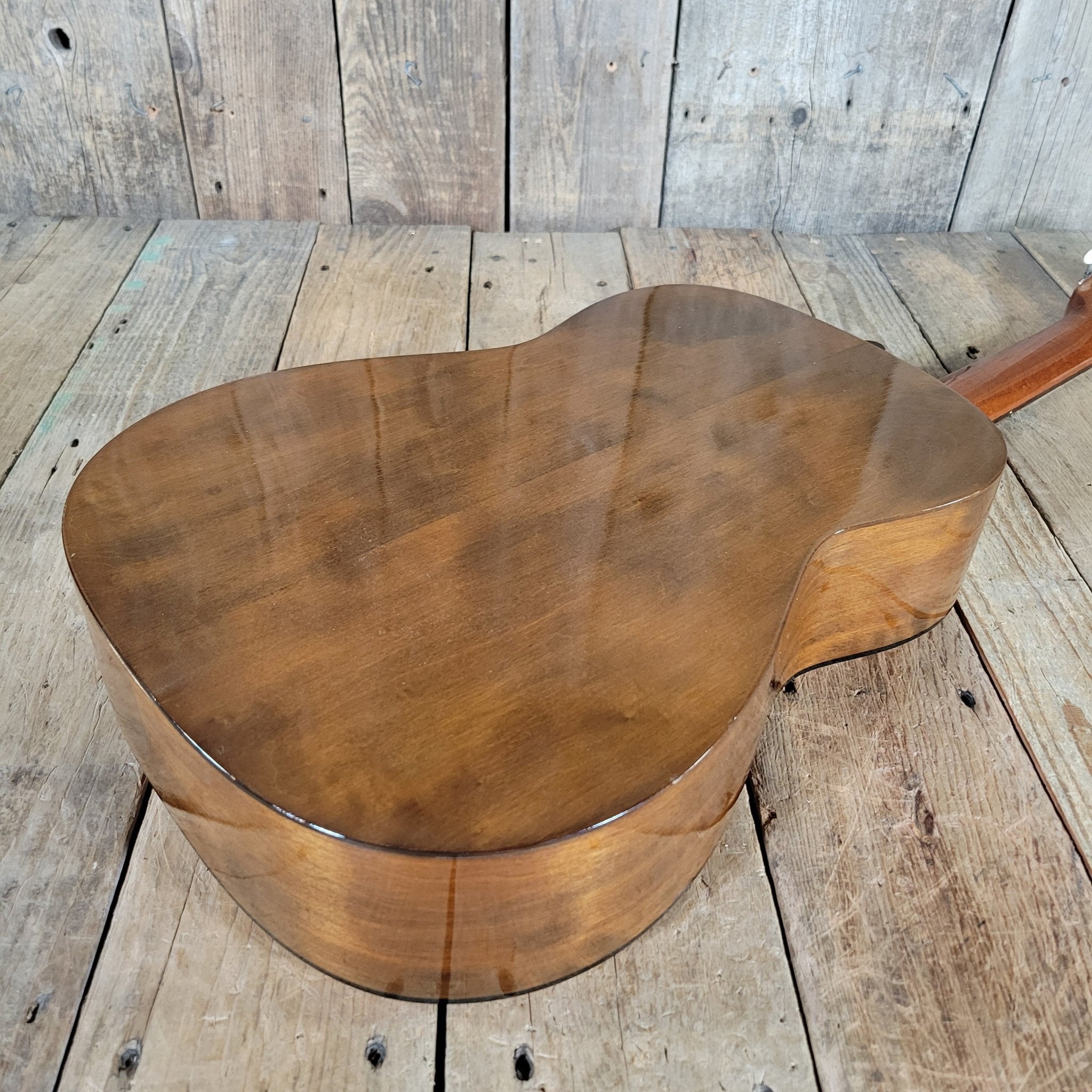 Goya G - 10 Classical Guitar 1964 – Made in Sweden, Original Case, Hang Tag & Goya Polish, Vintage Nylon String - Mahar's Vintage Guitars
