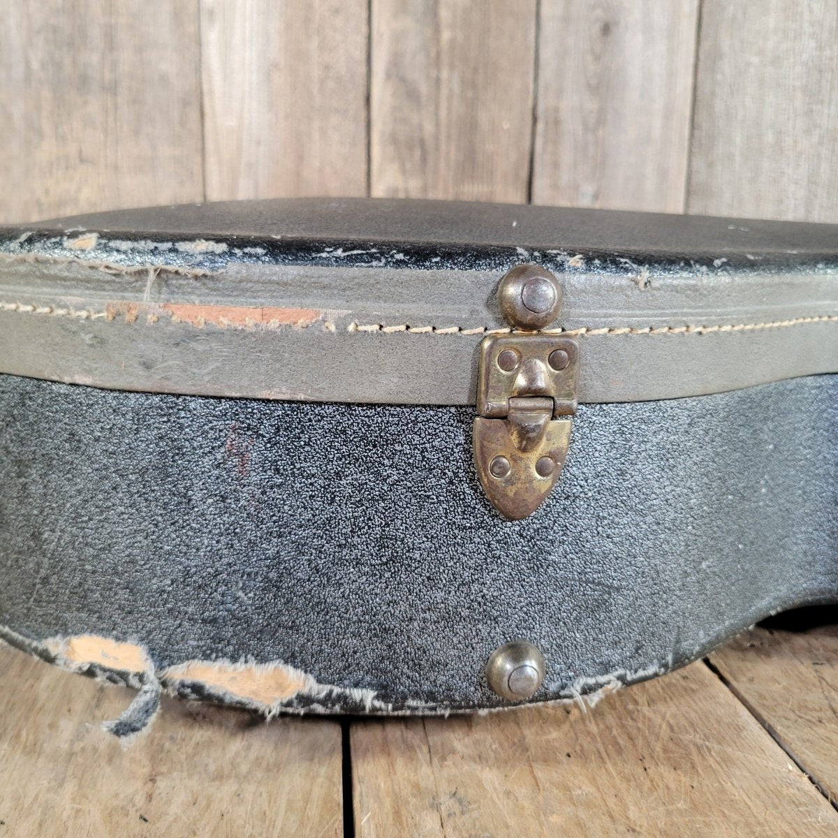 Gretsch 1960s Hard Shell Case - Mahar's Vintage Guitars