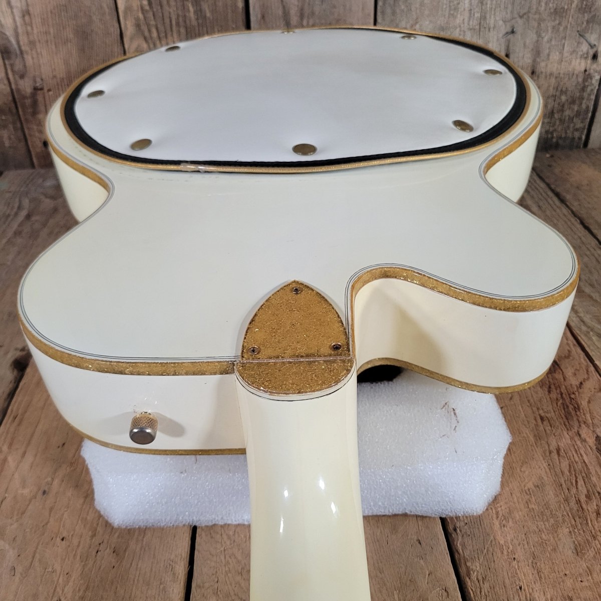 Gretsch 1977 White Falcon 7593 Single Cut All Original w/ case Excellent - Mahar's Vintage Guitars