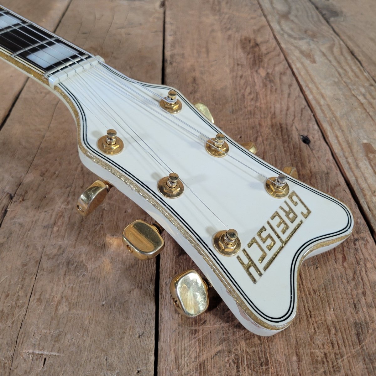 Gretsch 1977 White Falcon 7593 Single Cut All Original w/ case Excellent - Mahar's Vintage Guitars