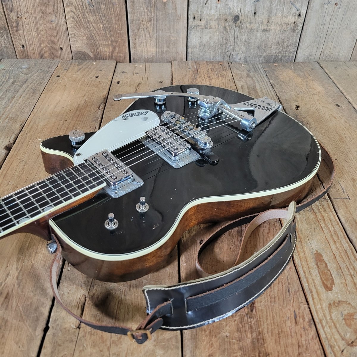 Gretsch Duo Jet 6128 1959 with PAF Filter’Tron Pickups – Original Case & Strap - Mahar's Vintage Guitars