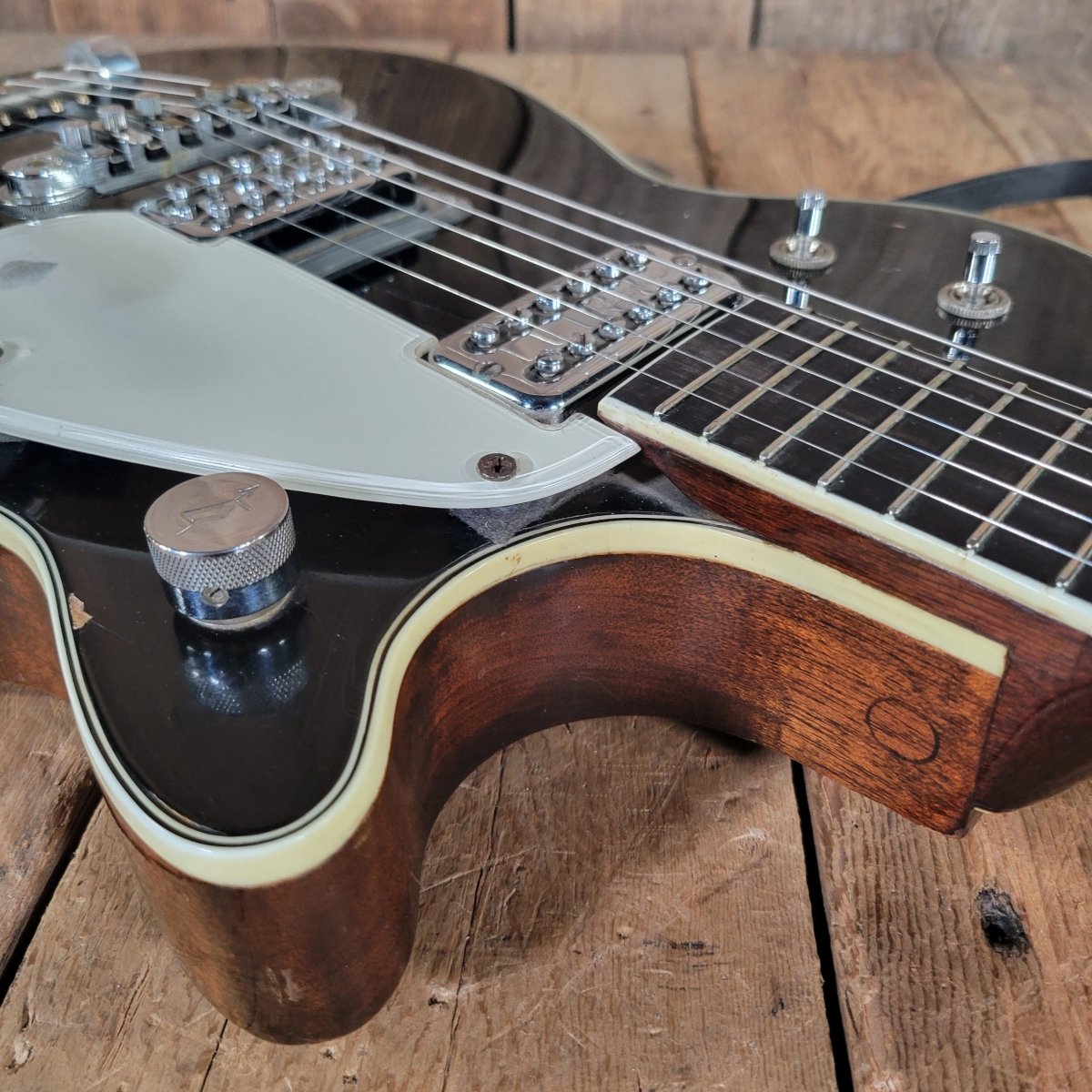 Gretsch Duo Jet 6128 1959 with PAF Filter’Tron Pickups – Original Case & Strap - Mahar's Vintage Guitars