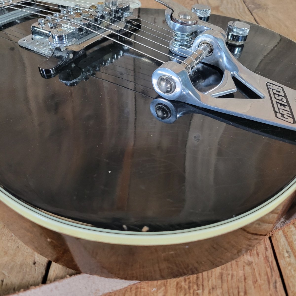 Gretsch Duo Jet 6128 1959 with PAF Filter’Tron Pickups – Original Case & Strap - Mahar's Vintage Guitars