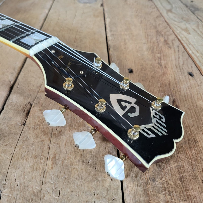 Guild Duane Eddy DE - 500 Deluxe 1962 – Sunburst, DeArmond Dynasonic Pickups, Vintage Hollowbody - Mahar's Vintage Guitars