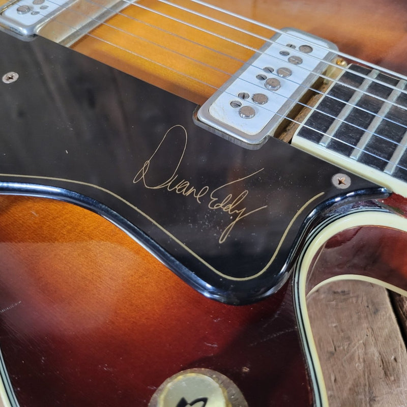 Guild Duane Eddy DE - 500 Deluxe 1962 – Sunburst, DeArmond Dynasonic Pickups, Vintage Hollowbody - Mahar's Vintage Guitars