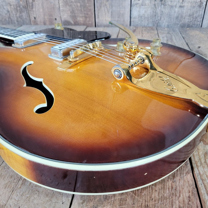 Guild Duane Eddy DE - 500 Deluxe 1962 – Sunburst, DeArmond Dynasonic Pickups, Vintage Hollowbody - Mahar's Vintage Guitars