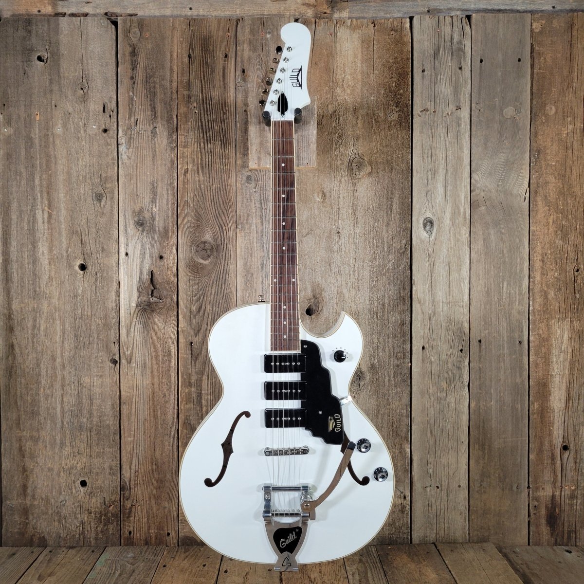 Guild Starfire I Jet 90 2020 Satin White SF - 1JET90 With Hard Case - Mahar's Vintage Guitars