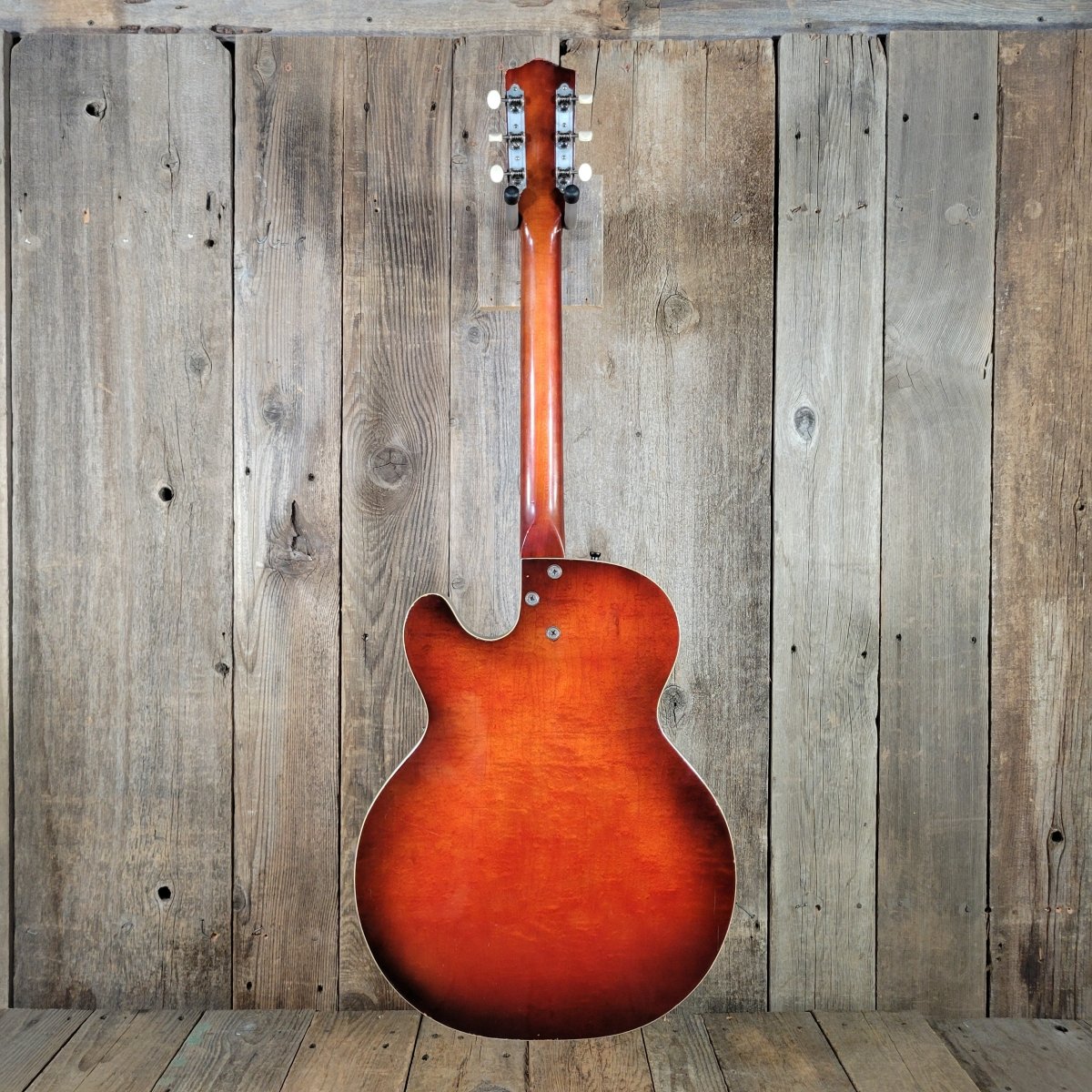 Harmony H-56 Rocket 1966 Red Burst - Mahar's Vintage Guitars