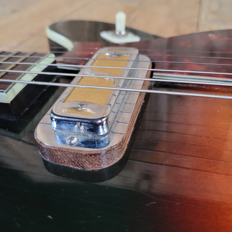 Harmony Meteor H74 With Original Case 1962 - Mahar's Vintage Guitars