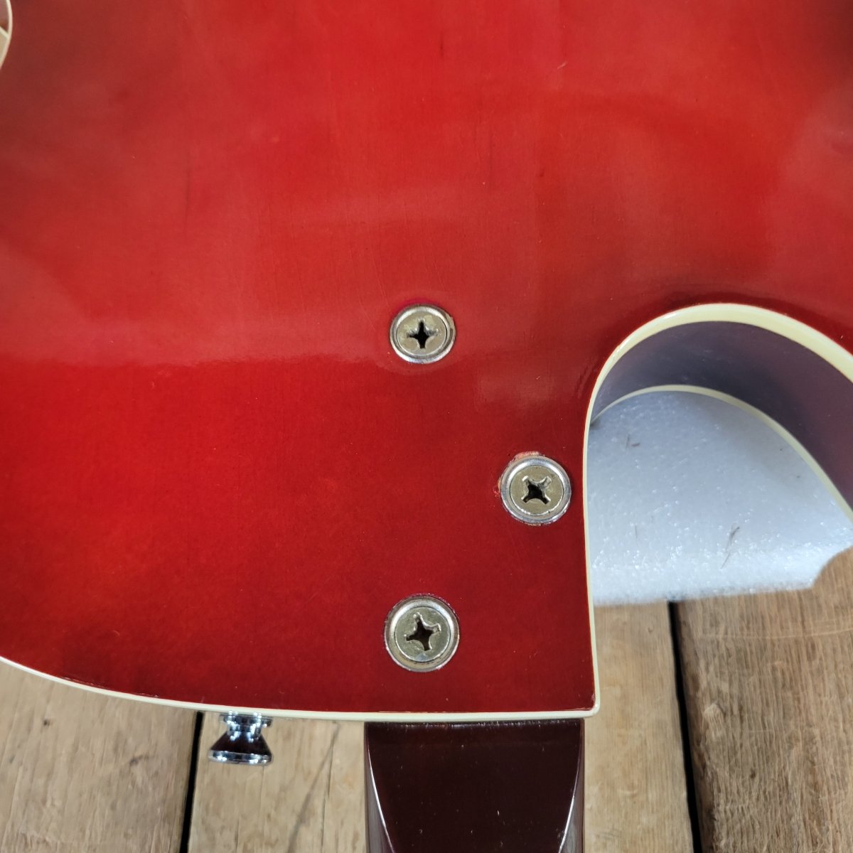 Harmony Rocket H53 Red with Bigsby with Floating Jazz Pickup - Nickel 1960s - Mahar's Vintage Guitars