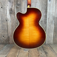 Hofner 457 S E2 1960's Sunburst - Mahar's Vintage Guitars