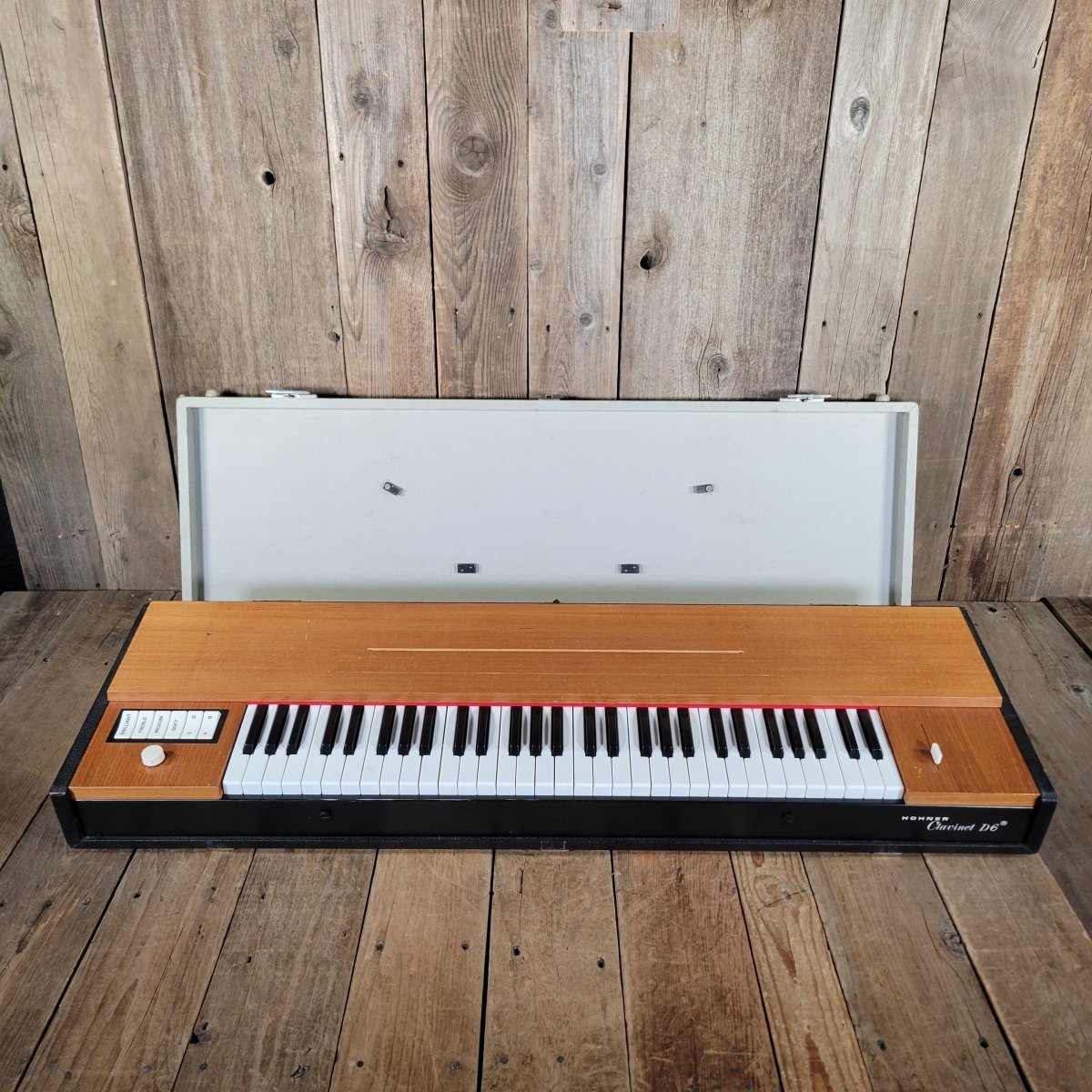 Hohner Clavinet D6 – Vintage 1970s Funk Keyboard | Original Classic Electric Clav - Mahar's Vintage Guitars
