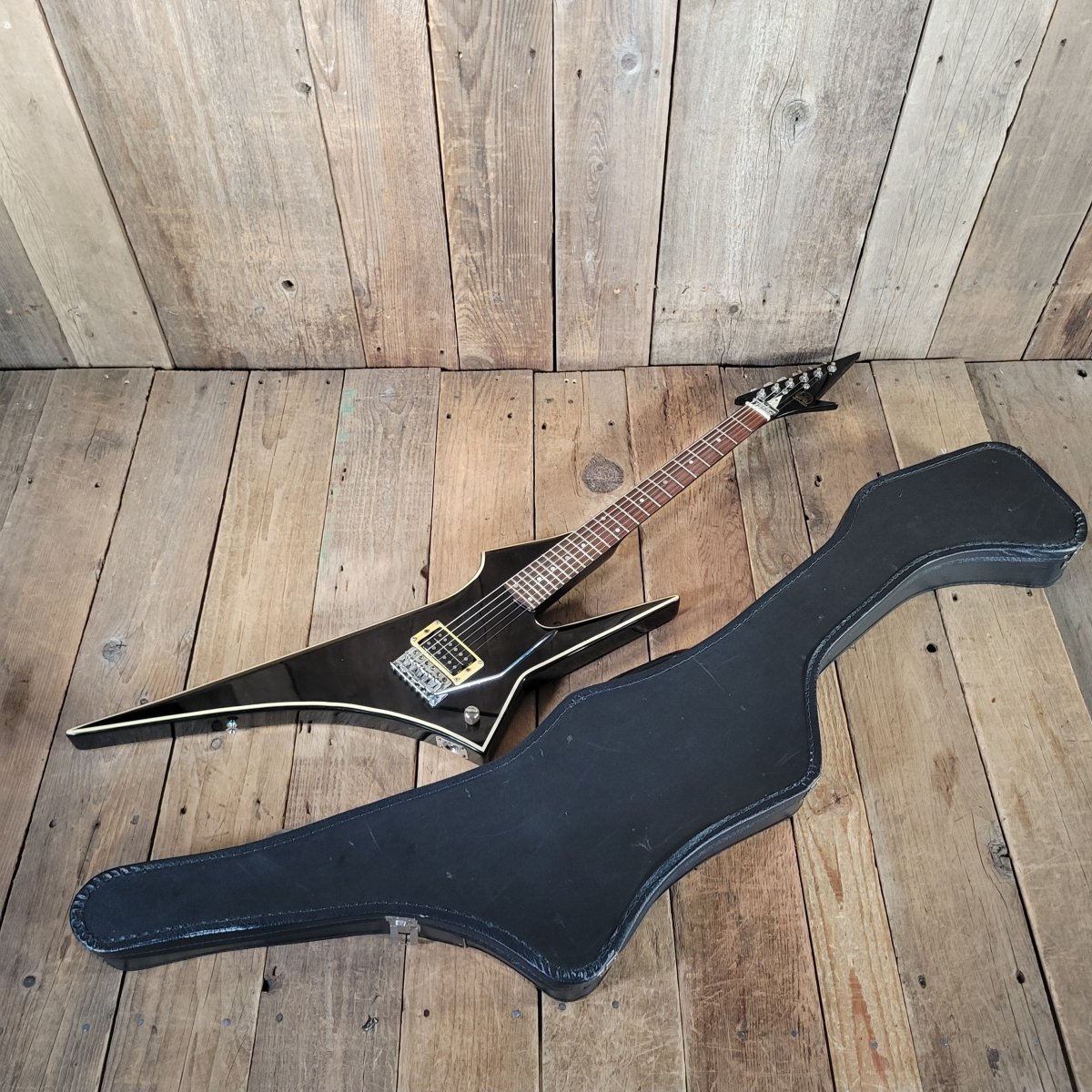 Hondo Death Dagger H - 1 1980s with original chip board case - Black - Mahar's Vintage Guitars