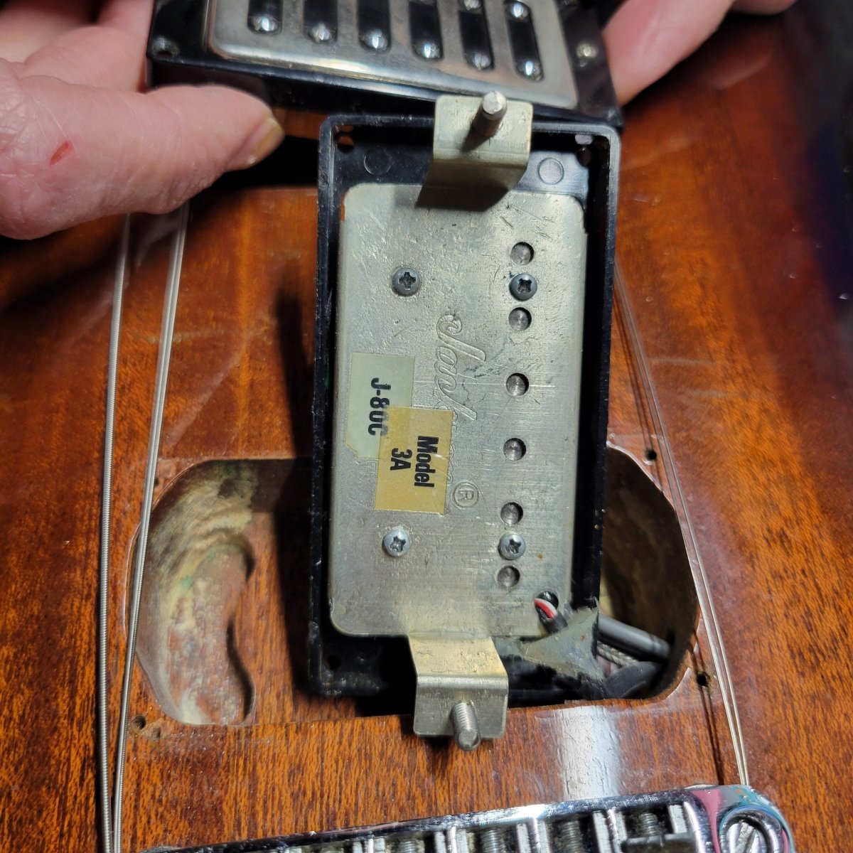 Ibanez Artist 2663 Iceman 1975 Sunburst with original hard case - Mahar's Vintage Guitars