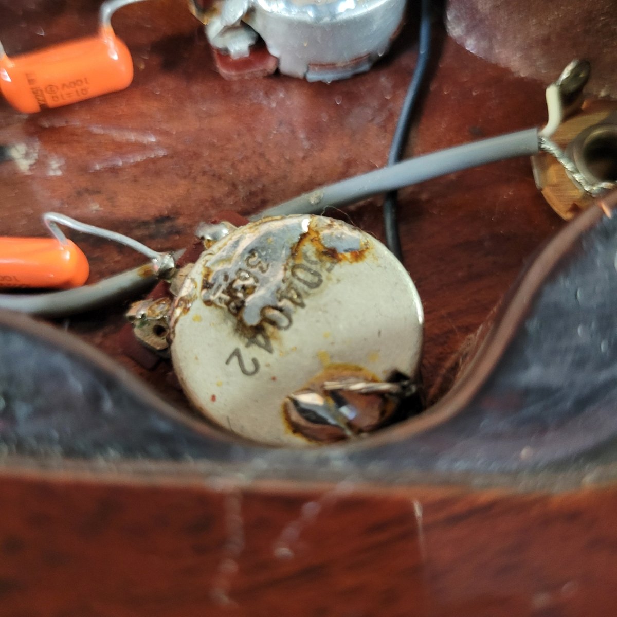 Ibanez Artist 2663 Iceman 1975 Sunburst with original hard case - Mahar's Vintage Guitars