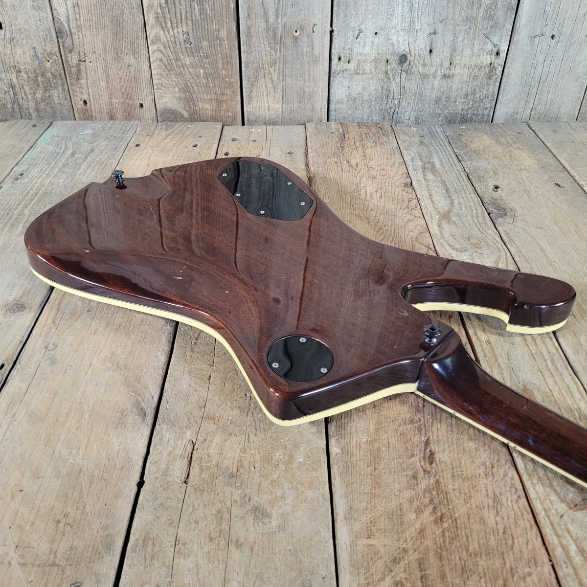 Ibanez Artist 2663 Iceman 1975 Sunburst with original hard case - Mahar's Vintage Guitars