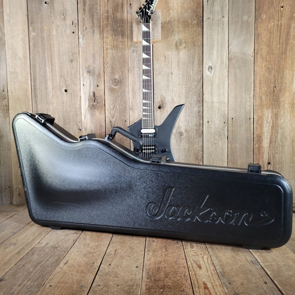 Jackson 2016 JS32 Kelly Matte Black Duncan Invader Excellent - Mahar's Vintage Guitars