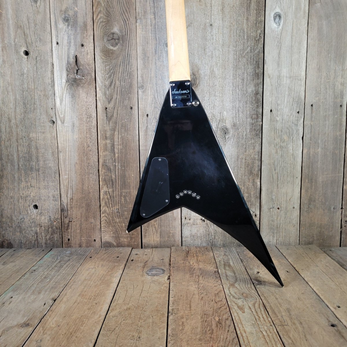Jackson JS30RR Randy Rhodes V 2009 Black w/Jackson Molded Case - Mahar's Vintage Guitars