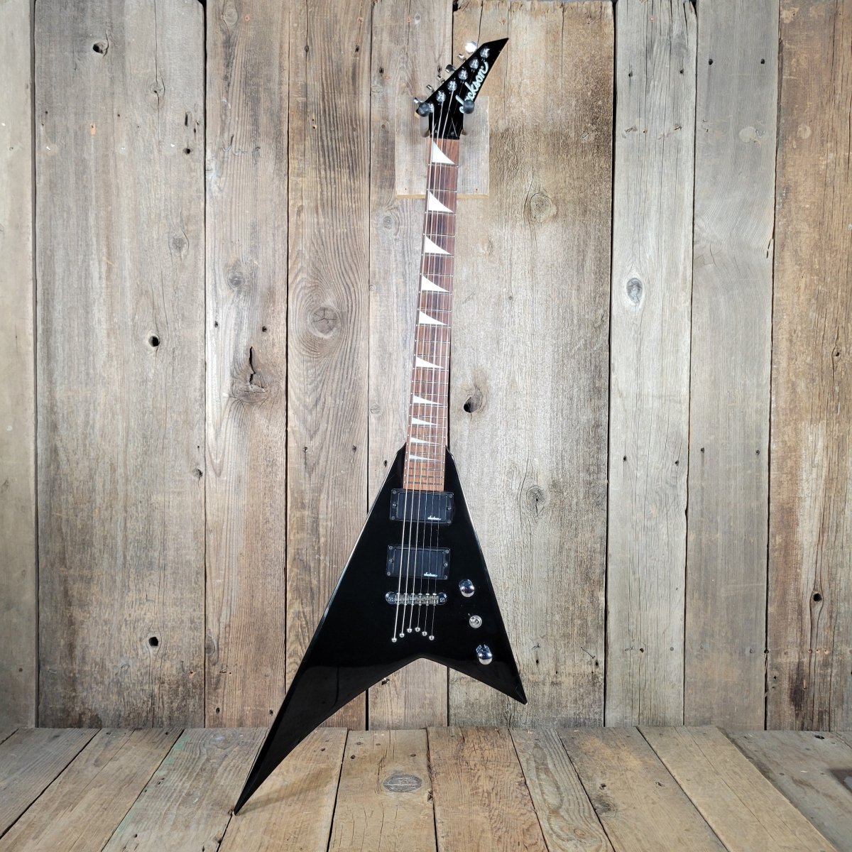 Jackson JS30RR Randy Rhodes V 2009 Black w/Jackson Molded Case - Mahar's Vintage Guitars
