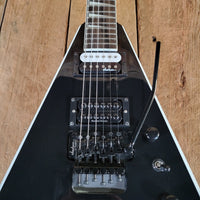Jackson JS32 King V 2016 Black w/Duncan Invader & Original Case - Mahar's Vintage Guitars