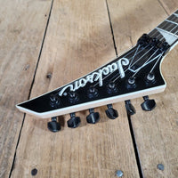 Jackson JS32 King V 2016 Black w/Duncan Invader & Original Case - Mahar's Vintage Guitars