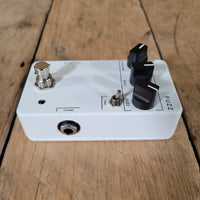 JHS 3 Series Fuzz Pedal - Mahar's Vintage Guitars