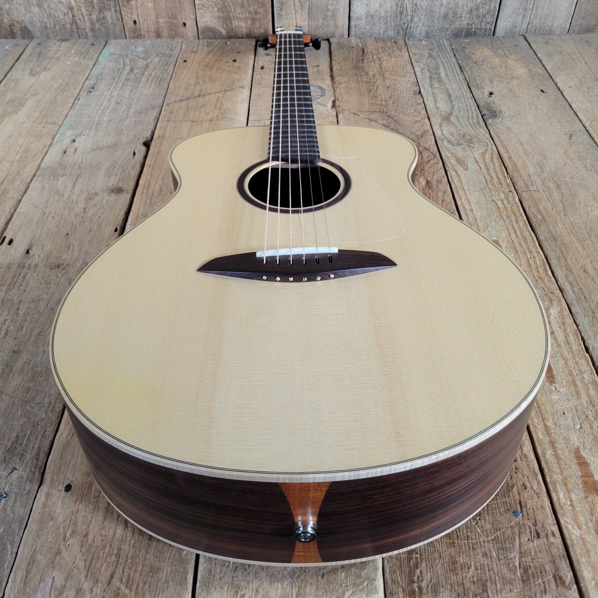 JKM 514 Grand Auditorium 2023 Rosewood Sides/Back Irish Made w/Molded Case - Mahar's Vintage Guitars