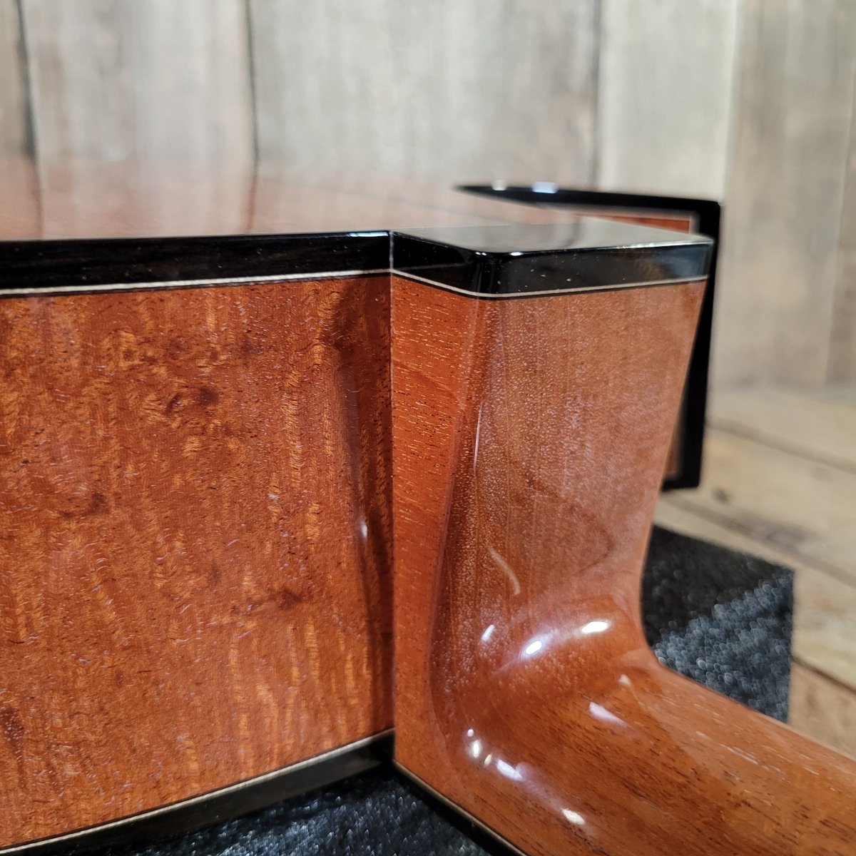 Julian Gaffney Modified Dreadnought 2019 Fiddleback Mahogany & Sitka Spruce - Mahar's Vintage Guitars