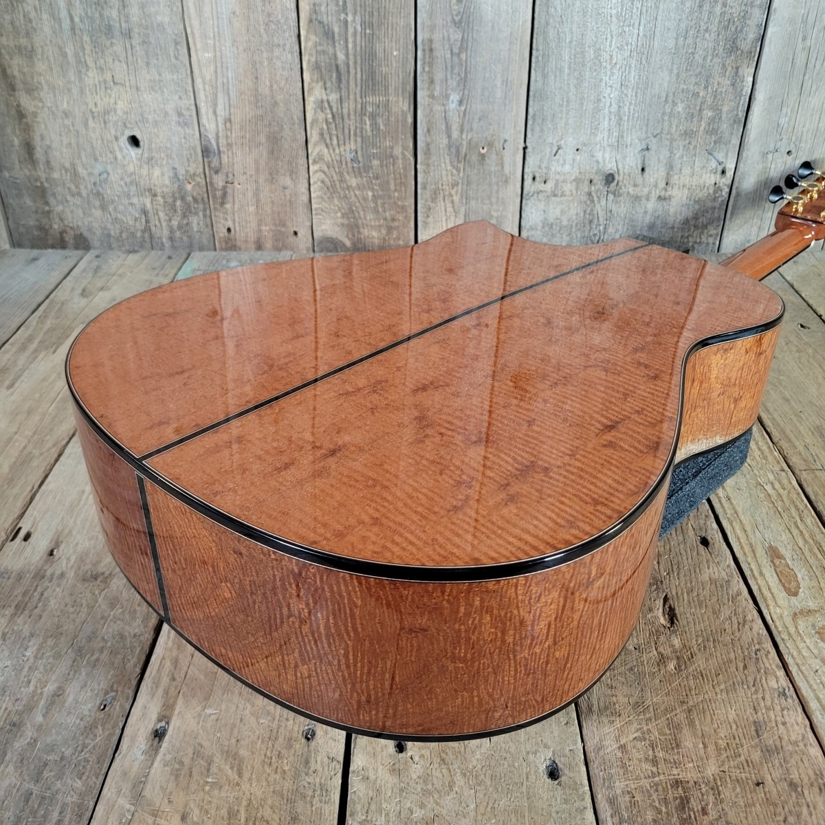Julian Gaffney Modified Dreadnought 2019 Fiddleback Mahogany & Sitka Spruce - Mahar's Vintage Guitars
