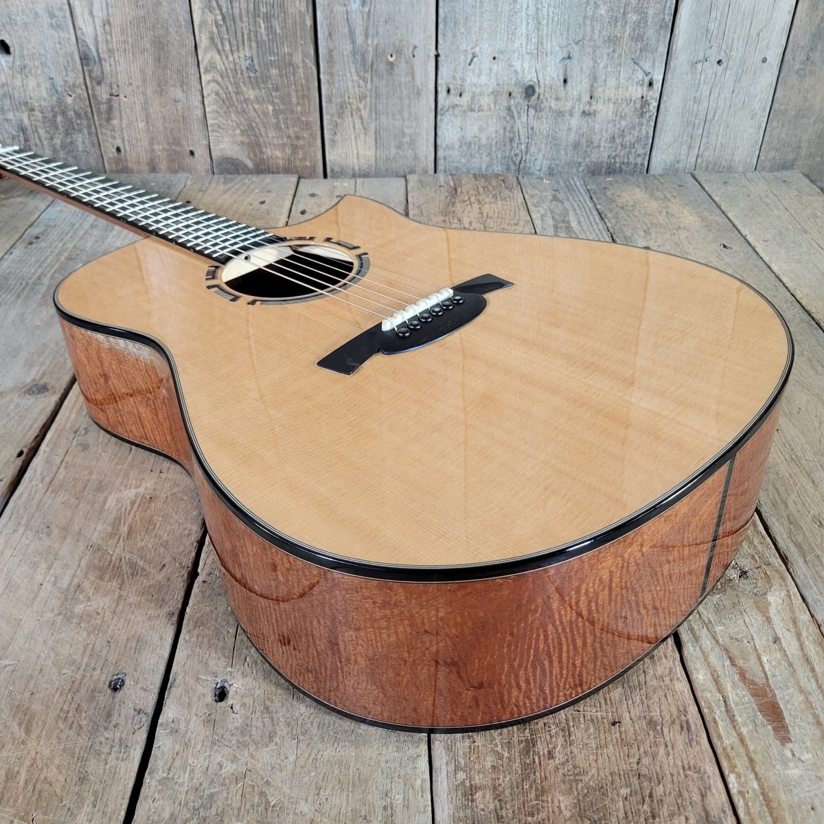 Julian Gaffney Modified Dreadnought 2019 Fiddleback Mahogany & Sitka Spruce - Mahar's Vintage Guitars
