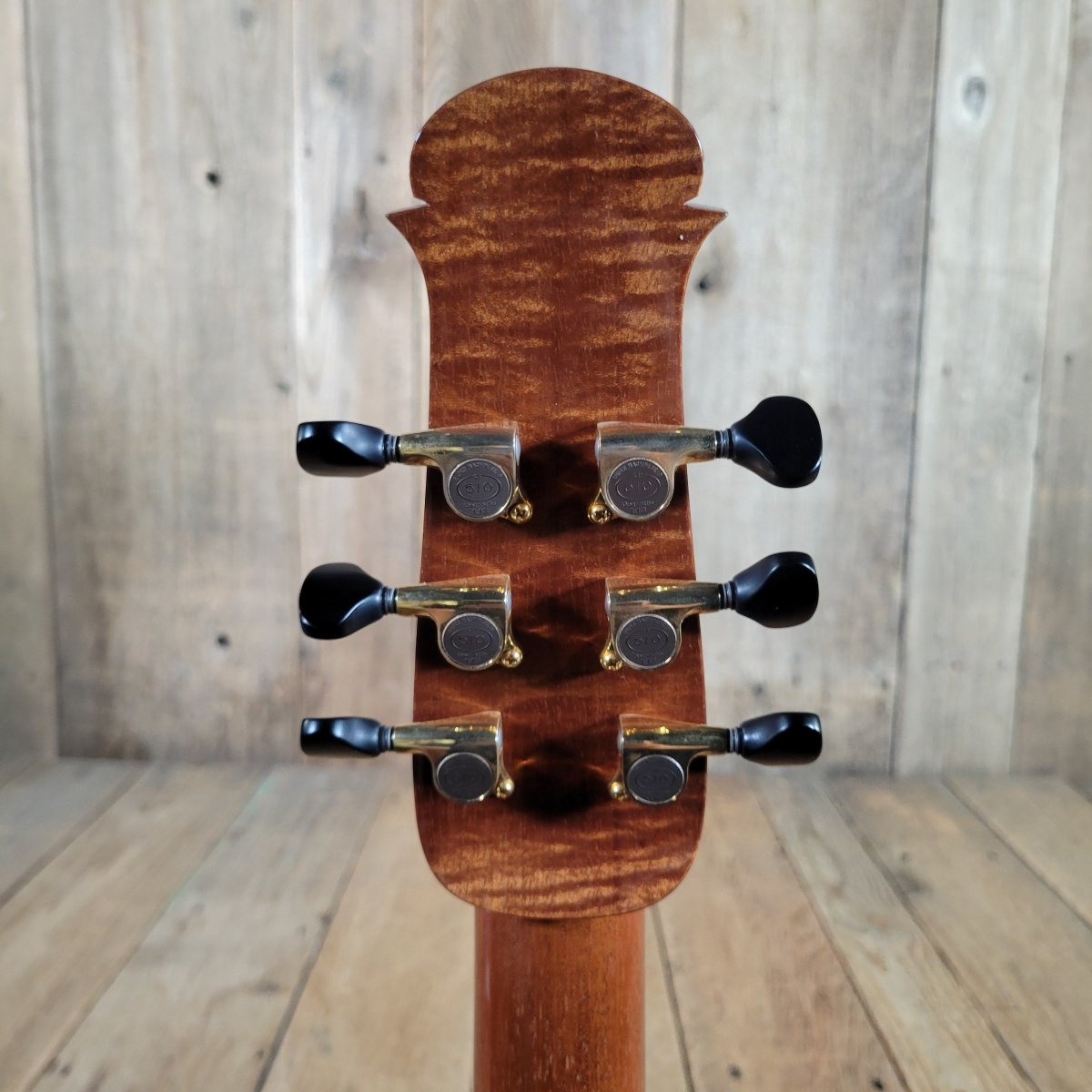 Julian Gaffney Modified Dreadnought 2019 Fiddleback Mahogany & Sitka Spruce - Mahar's Vintage Guitars