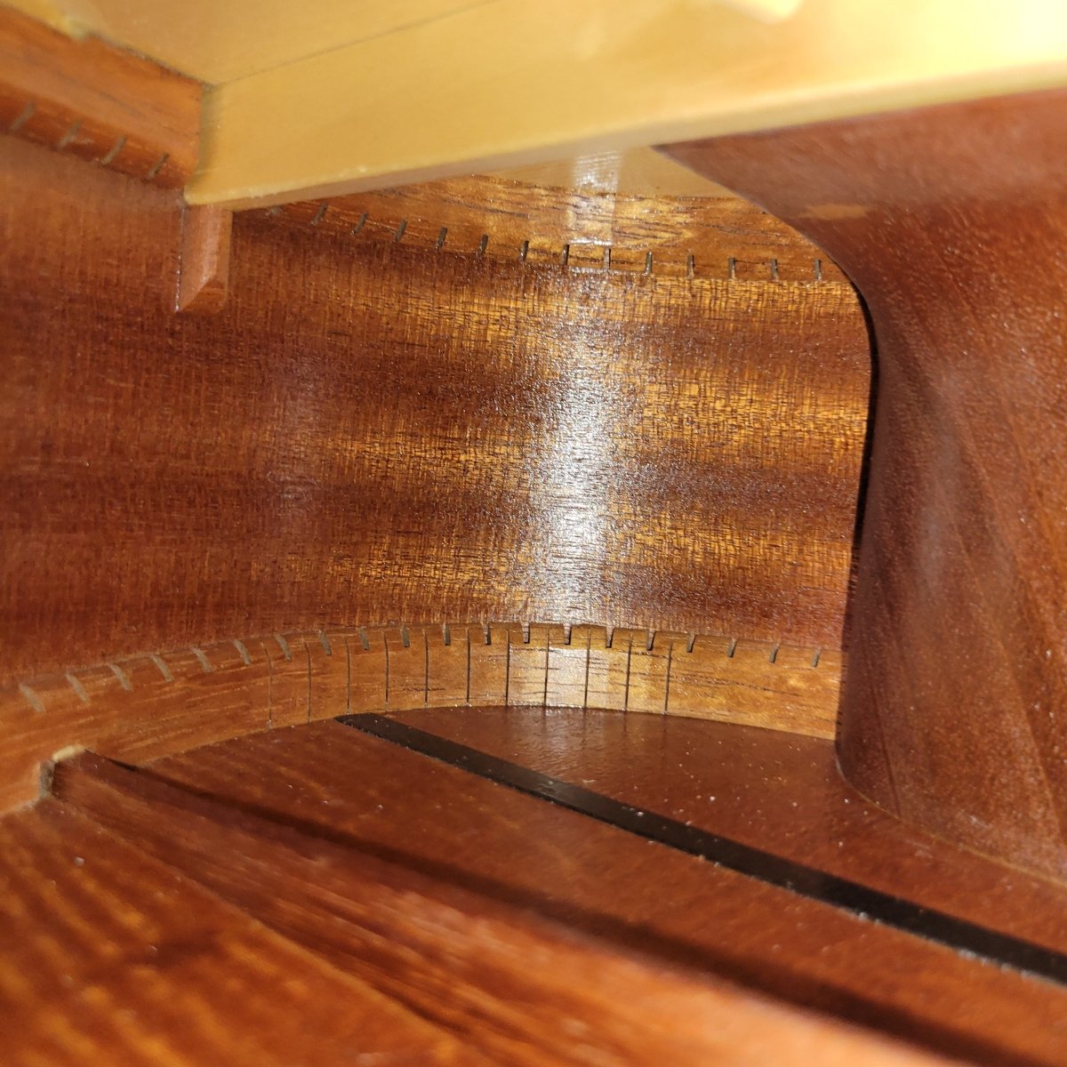 Julian Gaffney Modified Dreadnought 2019 Fiddleback Mahogany & Sitka Spruce - Mahar's Vintage Guitars