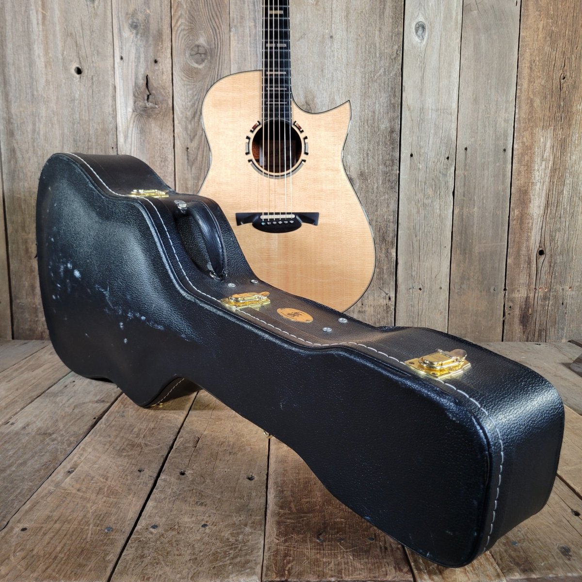 Julian Gaffney Modified Dreadnought 2019 Fiddleback Mahogany & Sitka Spruce - Mahar's Vintage Guitars