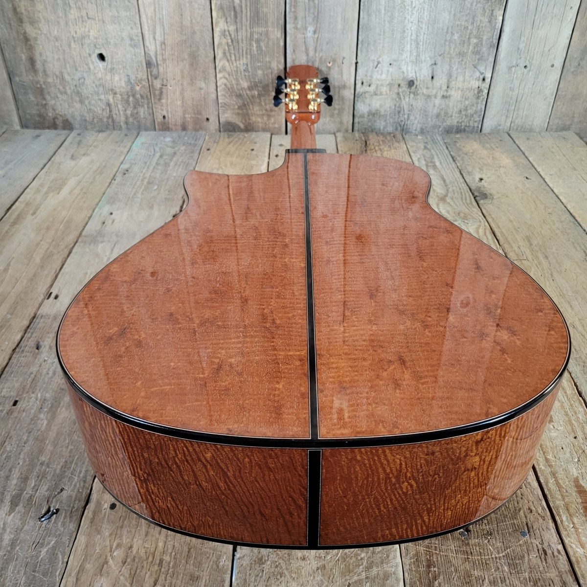 Julian Gaffney Modified Dreadnought 2019 Fiddleback Mahogany & Sitka Spruce - Mahar's Vintage Guitars