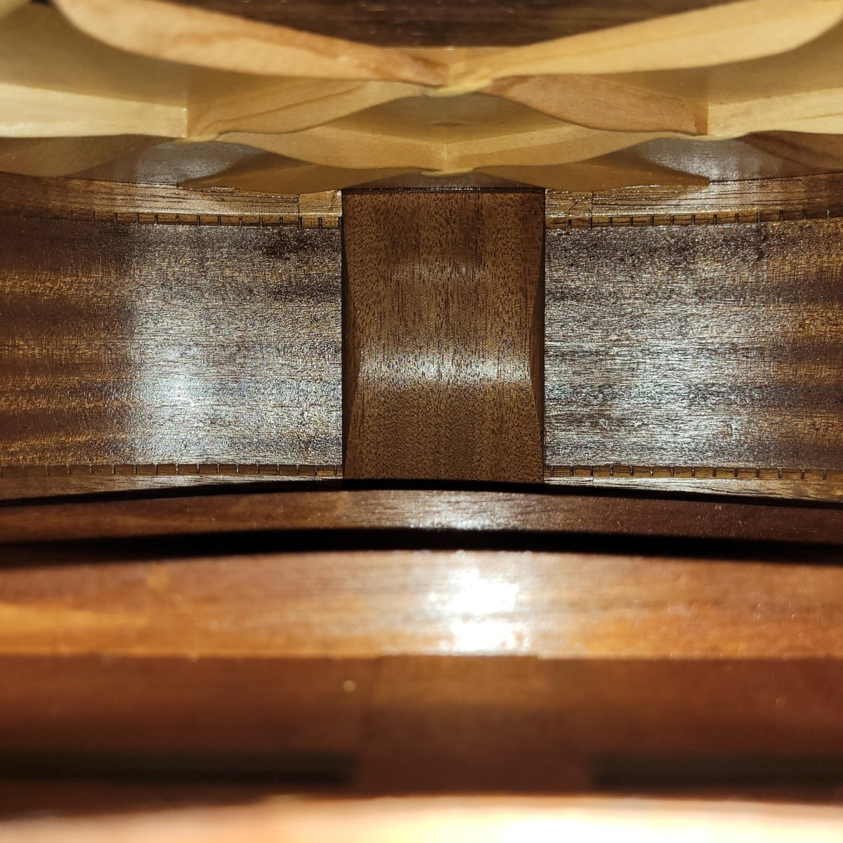 Julian Gaffney Modified Dreadnought 2019 Fiddleback Mahogany & Sitka Spruce - Mahar's Vintage Guitars