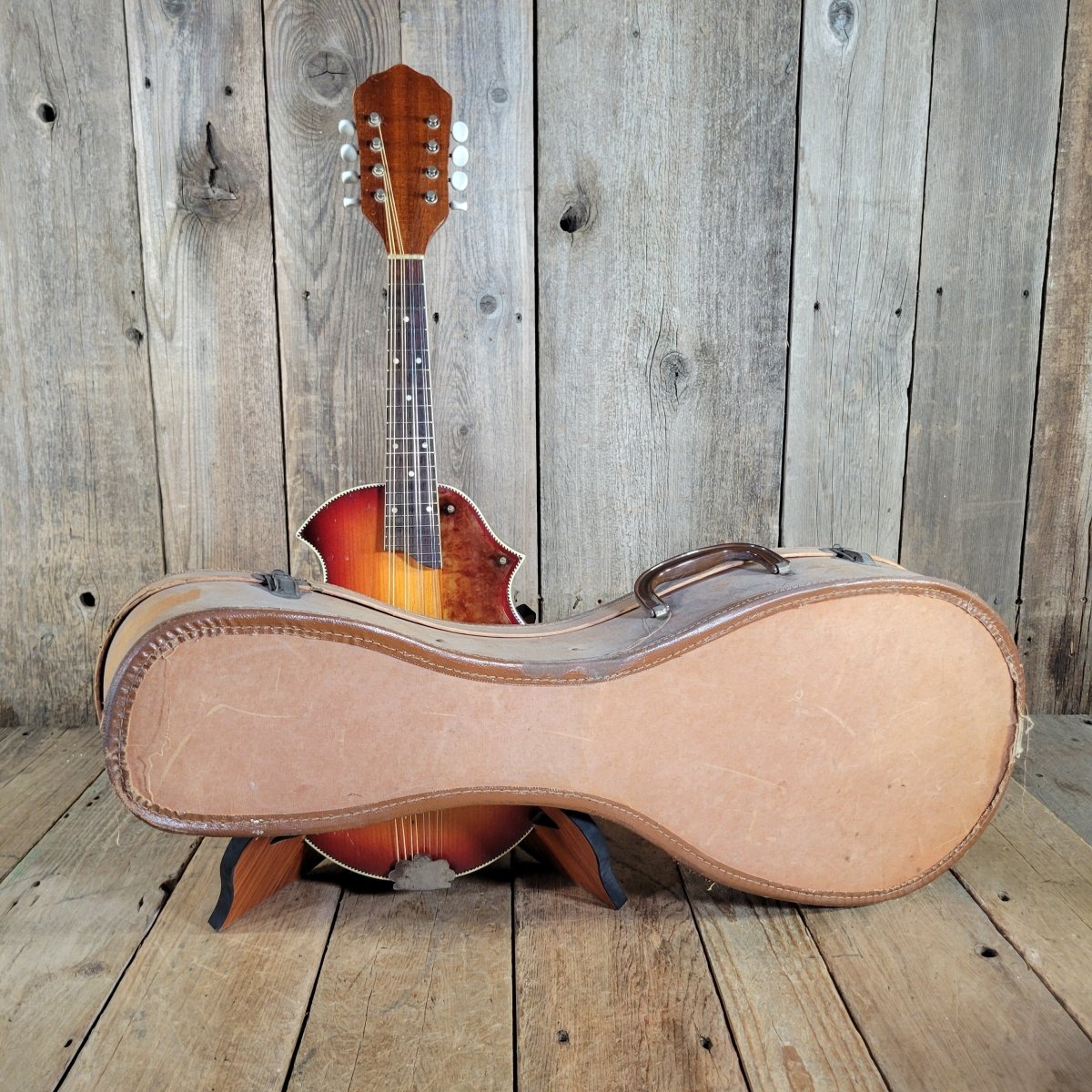 Kay 1950s Venetian Mandolin Sunburst w/ Geib Case Very Good - Mahar's Vintage Guitars
