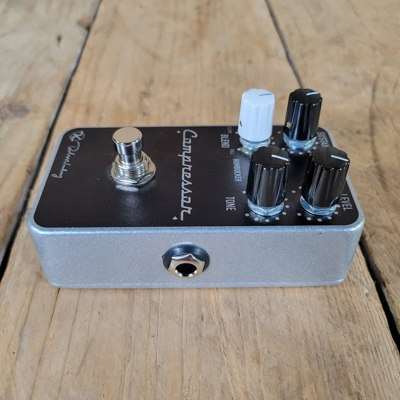 Keeley 4 Knob Compressor Pedal 2024 - Mahar's Vintage Guitars